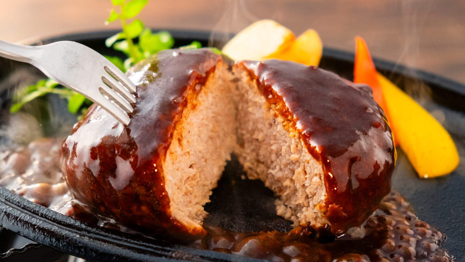 肉厚ハンバーグ