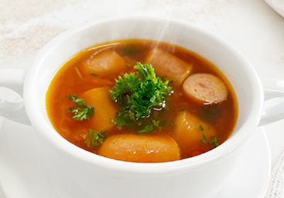 ウインナーと大豆のトマトスープ