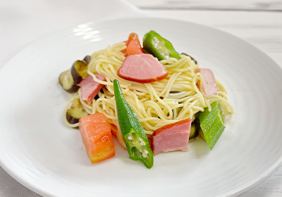 ベーコンと夏野菜の冷製パスタ
