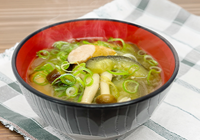 ウインナーと秋野菜のお味噌汁